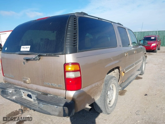 2000 Chevrolet Suburban LS with VIN 3GNEC16T5YG144176, listed as a IAAI auction lot 40986871 with 1 mi miles. Bid and sale history available at carsss.com. Image 4.