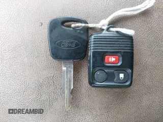 2000 Ford Explorer XLT z VIN 1FMZU83P1YZC35657, wystawiony jako IAAI lot #42278366 z przebiegiem Nie podano mil oraz . Historia ofert i sprzedaży dostępna na DreamBid. Obrazek 11.