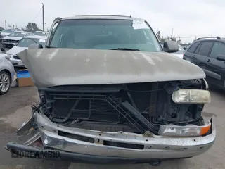 2002 Chevrolet Suburban LS with VIN 1GNEC16T02J206251, listed as a IAAI auction lot 42732097 with 276,973 mi miles and . Bid and sale history available at DreamBid. Image 13.