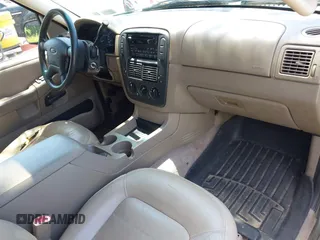 2002 Ford Explorer XLT with VIN 1FMZU73E02UB59460, listed as a IAAI auction lot 42585771 with 140,141 mi miles and . Bid and sale history available at DreamBid. Image 5.