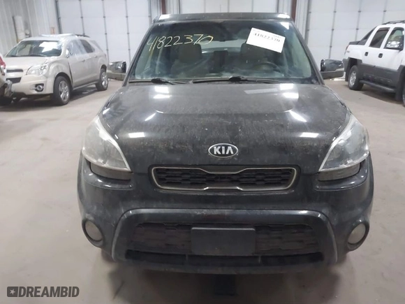 2013 Kia Soul + with VIN KNDJT2A62D7751897, listed as a IAAI auction lot 41822370 with 164,563 mi miles. Bid and sale history available at carsss.com. Image 14.