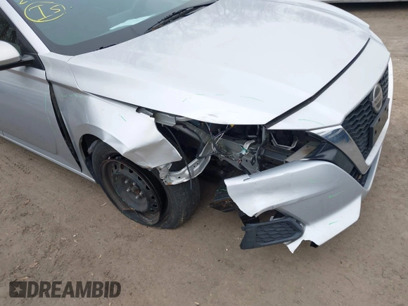 2020 Nissan Altima S with VIN 1N4BL4BV3LC135899, listed as a IAAI auction lot 41525809 with 107,246 mi miles and . Bid and sale history available at DreamBid. Image 6.