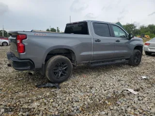 2019 Chevrolet Silverado 1500 Custom Trail Boss with VIN 1GCPYCEH0KZ382889, listed as a Copart auction lot 64442554 with 82,770 mi miles and Salvage Title. Bid and sale history available at carsss.com. Image 3.