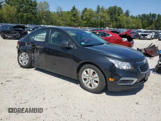 2015 Chevrolet Cruze LS z VIN 1G1PA5SG0F7284872, wystawiony jako Copart lot #56679175 z przebiegiem 94 441 mil mil oraz Czysty tytuł • Clean title. Historia ofert i sprzedaży dostępna na DreamBid. Obrazek 4.