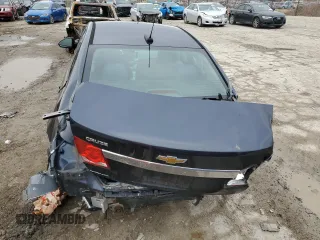 2015 Chevrolet Cruze LS with VIN 1G1PA5SG1F7292205, listed as a Copart auction lot 48153065 with 93,990 mi miles and Clean Title. Bid and sale history available at DreamBid. Image 6.