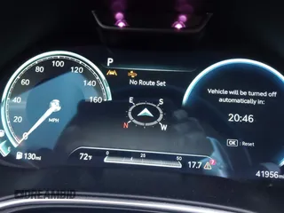 2024 Genesis GV80 z VIN KMUHBDSB9RU150422, wystawiony jako IAAI lot #41527174 z przebiegiem 41 956 mil mil oraz . Historia ofert i sprzedaży dostępna na DreamBid. Obrazek 7.