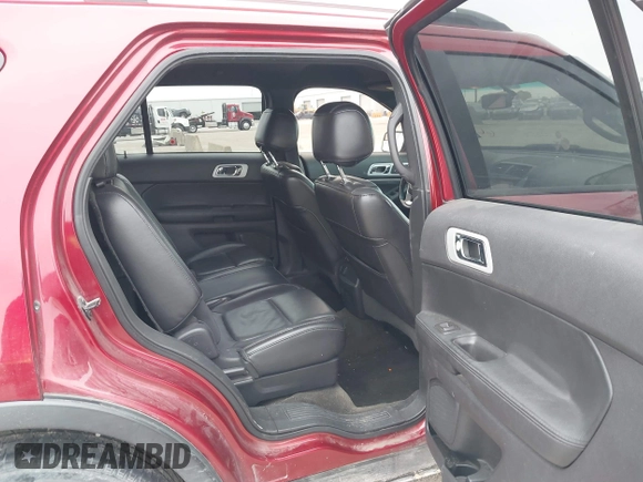 2014 Ford Explorer XLT z VIN 1FM5K7D88EGA22136, wystawiony jako IAAI lot #41347801 z przebiegiem 194 454 mil mil oraz . Historia ofert i sprzedaży dostępna na DreamBid. Obrazek 8.