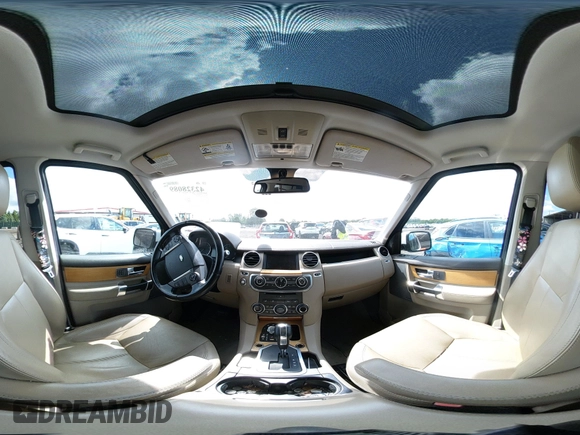 2012 Land Rover LR4 Lux z VIN SALAK2D45CA650604, wystawiony jako IAAI lot #42328089 z przebiegiem 161 037 mil mil oraz . Historia ofert i sprzedaży dostępna na DreamBid. Obrazek 18.