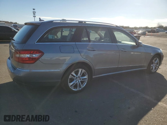 2011 Mercedes-Benz E 350 Luxury with VIN WDDHH8HB7BA496675, listed as a Copart auction lot 44751065 with 118,318 mi miles and Salvage Title. Bid and sale history available at DreamBid. Image 3.