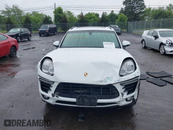 2016 Porsche Macan S with VIN WP1AB2A59GLB47204, listed as a IAAI auction lot 42512482 with 146,586 mi miles and . Bid and sale history available at DreamBid. Image 12.