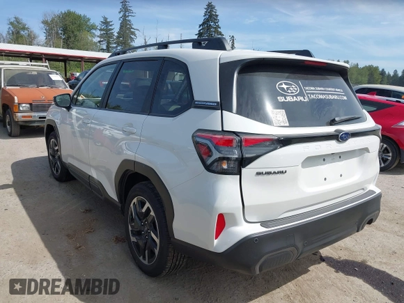 2025 Subaru Forester Limited с VIN JF2SLDRC7SH483870, выставлен на аукционе IAAI как лот 42164753 с пробегом 1 538 миль миль и . История ставок и продаж доступна на DreamBid. Изображение 3.