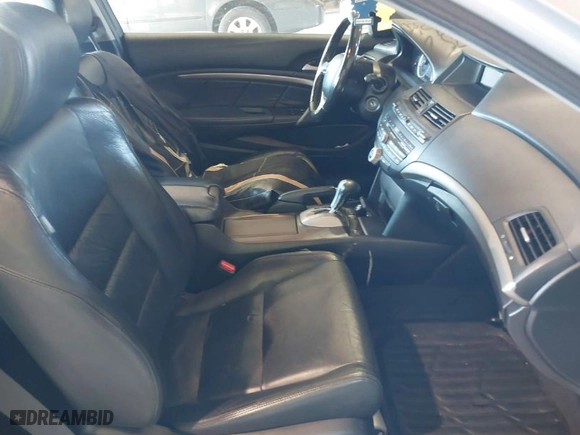 2009 Honda Accord Cpe EX-L with VIN 1HGCS22839A004302, listed as a IAAI auction lot 40580241 with 175,878 mi miles. Bid and sale history available at carsss.com. Image 5.
