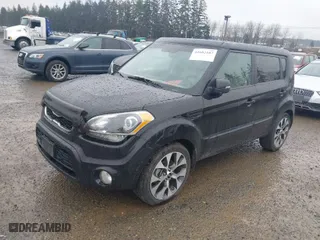 2013 Kia Soul + with VIN KNDJT2A66D7499510, listed as a IAAI auction lot 41602107 with 111,340 mi miles. Bid and sale history available at carsss.com. Image 2.