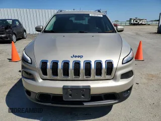 2015 Jeep Cherokee Latitude with VIN 1C4PJMCS2FW642399, listed as a Copart auction lot 54960075 with 125,168 mi miles and Non Repairable. Bid and sale history available at DreamBid. Image 5.