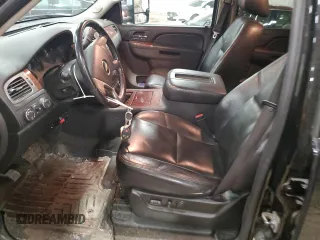 2010 Chevrolet Avalanche LTZ with VIN 3GNVKGE04AG187183, listed as a Copart auction lot 51828355 with 157,706 mi miles and Salvage title. Bid and sale history available at DreamBid. Image 7.
