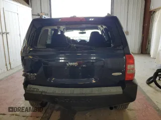 2016 Jeep Patriot High Altitude with VIN 1C4NJRFB7GD786799, listed as a Copart auction lot 58235925 with 97,780 mi miles and Salvage title. Bid and sale history available at DreamBid. Image 6.