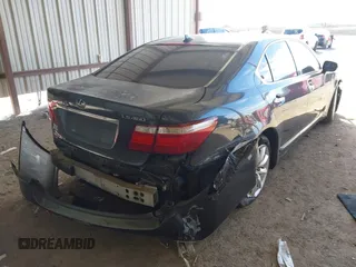 2008 Lexus LS 460 with VIN JTHBL46F185063026, listed as a IAAI auction lot 41630148 with 184,043 mi miles and . Bid and sale history available at carsss.com. Image 4.