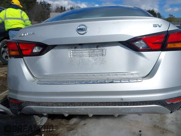 2022 Nissan Altima 2.5 SV with VIN 1N4BL4DV0NN323784, listed as a IAAI auction lot 41632316 with 83,848 mi miles. Bid and sale history available at carsss.com. Image 17.