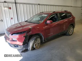 2017 Jeep Cherokee Latitude with VIN 1C4PJMCS7HW570019, listed as a Copart auction lot 49386225 with 157,103 mi miles and Salvage Title. Bid and sale history available at carsss.com. Image 1.