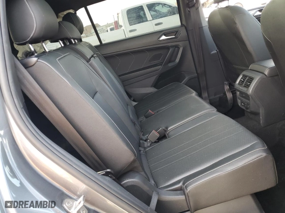 2022 Volkswagen Tiguan SE R-Line Black with VIN 3VVCB7AX1NM173057, listed as a Copart auction lot 42494035 with 36,168 mi miles and Salvage Title. Bid and sale history available at carsss.com. Image 11.