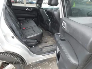 2013 Nissan Pathfinder SV with VIN 5N1AR2MM7DC678375, listed as a IAAI auction lot 41701956 with 151,087 mi miles. Bid and sale history available at carsss.com. Image 8.