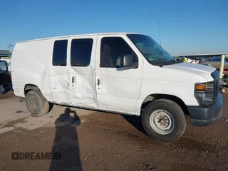2009 Ford Econoline Cargo z VIN 1FTNE24W29DA88086, wystawiony jako IAAI lot #41749288 z przebiegiem 358 684 mil mil oraz . Historia ofert i sprzedaży dostępna na DreamBid. Obrazek 6.
