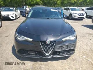 2017 Alfa Romeo Giulia Ti z VIN ZARFAECN9H7549992, wystawiony jako Copart lot #53124905 z przebiegiem 141 375 mil mil oraz Tytuł czysty. Historia ofert i sprzedaży dostępna na DreamBid. Obrazek 5.