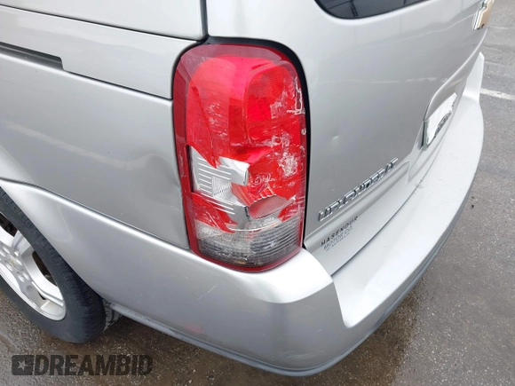 2007 Chevrolet Uplander 3LT with VIN 1GNDV33197D208560, listed as a IAAI auction lot 41922257 with 147,210 mi miles and . Bid and sale history available at DreamBid. Image 6.