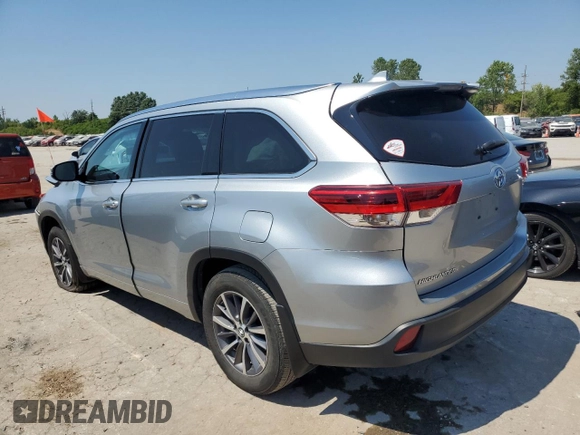 2018 Toyota Highlander SE z VIN 5TDJZRFH0JS553399, wystawiony jako Copart lot #59171004 z przebiegiem 76 883 mil mil oraz Szkoda całkowita • Salvage title. Historia ofert i sprzedaży dostępna na DreamBid. Obrazek 2.