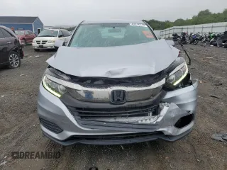 2021 Honda HR-V LX with VIN 3CZRU6H32MM701102, listed as a Copart auction lot 63215115 with 82,333 mi miles and Salvage title. Bid and sale history available at DreamBid. Image 5.