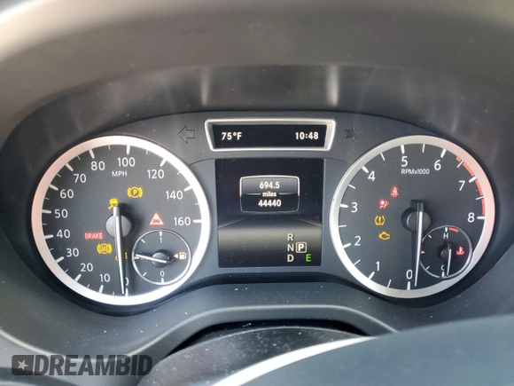 2018 Infiniti QX30 ESSENTIAL with VIN SJKCH5CP7JA055470, listed as a Copart auction lot 46557164 with 44,440 mi miles. Bid and sale history available at carsss.com. Image 9.