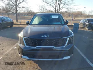 2024 Kia Sorento LX z VIN 5XYRG4JC5RG274627, wystawiony jako IAAI lot #41646967 z przebiegiem 23 440 mil mil oraz . Historia ofert i sprzedaży dostępna na DreamBid. Obrazek 12.