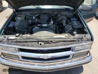 1998 Chevrolet Tahoe with VIN 1GNEC13R4WR131926, listed as a Copart auction lot 61548494 with 354,592 mi miles and Salvage Title. Bid and sale history available at carsss.com. Image 12.