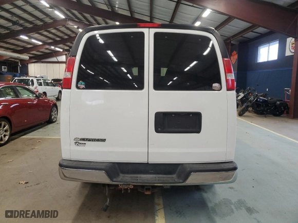2017 Chevrolet Express Passenger LT with VIN 1GAZGPFG4H1177374, listed as a Copart auction lot 81664784 with 248,250 mi miles and Clean Title. Bid and sale history available at carsss.com. Image 6.