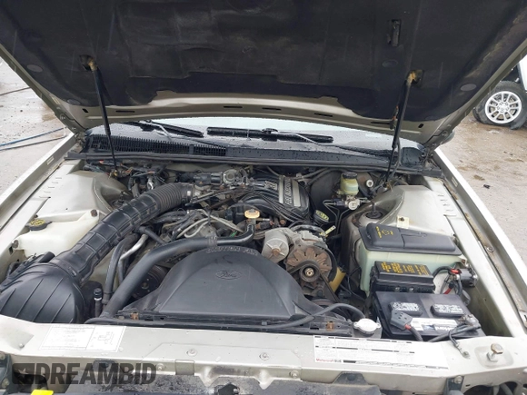 1990 Mercury Cougar z VIN 1MEPM6046LH630327, wystawiony jako IAAI lot #42112236 z przebiegiem 61 933 mil mil oraz . Historia ofert i sprzedaży dostępna na DreamBid. Obrazek 10.