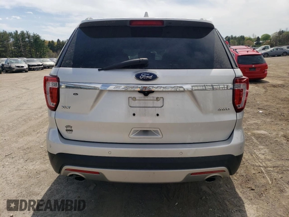 2017 Ford Explorer XLT z VIN 1FM5K8D85HGD09198, wystawiony jako Copart lot #53959655 z przebiegiem 141 868 mil mil oraz Szkoda całkowita • Salvage title. Historia ofert i sprzedaży dostępna na DreamBid. Obrazek 6.