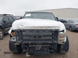 2008 Ford F-250 with VIN 1FTSF20R08EE40803, listed as a IAAI auction lot 41306261 with 215,526 mi miles and . Bid and sale history available at DreamBid. Image 6.