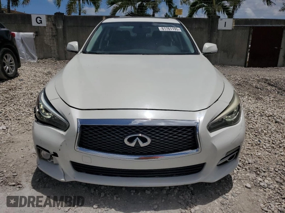 2015 Infiniti Q50 Premium with VIN JN1BV7AR5FM403492, listed as a Copart auction lot 61761195 with 135,134 mi miles and Salvage title. Bid and sale history available at DreamBid. Image 5.