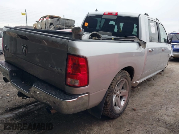2017 Ram 1500 Big Horn z VIN 1C6RR7LM0HS881309, wystawiony jako IAAI lot #41172880 z przebiegiem 114 891 mil mil oraz . Historia ofert i sprzedaży dostępna na DreamBid. Obrazek 4.