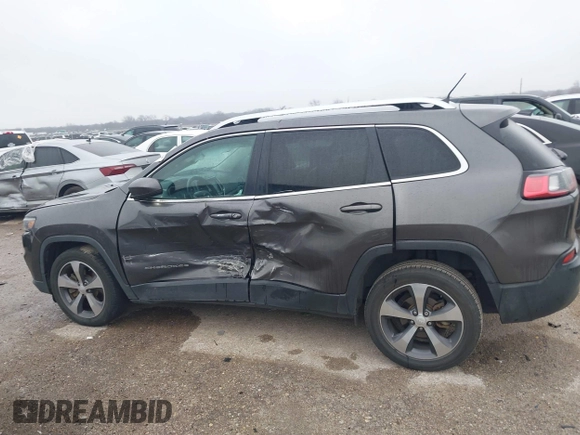 2019 Jeep Cherokee Limited with VIN 1C4PJLDB9KD275094, listed as a IAAI auction lot 41533660 with 75,361 mi miles and . Bid and sale history available at DreamBid. Image 14.