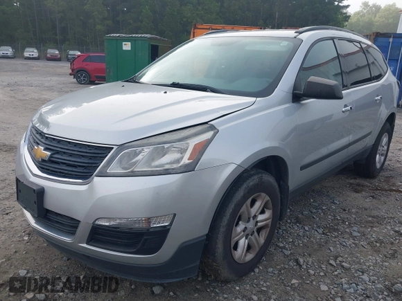 2016 Chevrolet Traverse LS z VIN 1GNKRFKD8GJ343572, wystawiony jako IAAI lot #42426571 z przebiegiem 168 568 mil mil oraz . Historia ofert i sprzedaży dostępna na DreamBid. Obrazek 17.