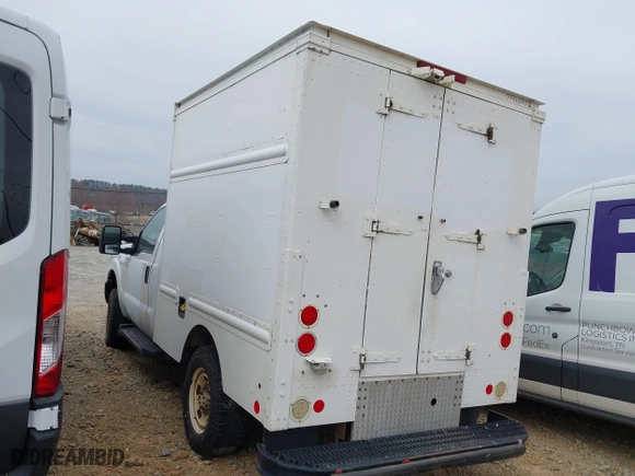 2012 Ford Super Duty F-250 SRW XL with VIN 1FDBF2B63CEC35502, listed as a IAAI auction lot 41556677 with 615,254 mi miles. Bid and sale history available at carsss.com. Image 3.