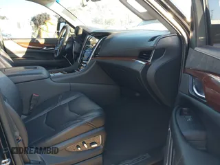 2020 Cadillac Escalade ESV Luxury z VIN 1GYS4HKJ3LR181834, wystawiony jako IAAI lot #40813416 z przebiegiem 65 857 mil mil oraz . Historia ofert i sprzedaży dostępna na DreamBid. Obrazek 5.