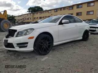 2013 Mercedes-Benz C 250 z VIN WDDGJ4HB4DG097490, wystawiony jako Copart lot #58308455 z przebiegiem 130 067 mil mil oraz Czysty tytuł • Clean title. Historia ofert i sprzedaży dostępna na DreamBid. Obrazek 1.