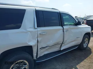 2019 GMC Yukon XL SLT with VIN 1GKS1GKC2KR117197, listed as a IAAI auction lot 41930764 with 47,350 mi miles. Bid and sale history available at carsss.com. Image 6.