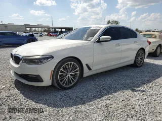 2017 BMW 5 Series 540i z VIN WBAJE5C34HG478432, wystawiony jako Copart lot #54985215 z przebiegiem 199 816 mil mil oraz Czysty tytuł • Clean title. Historia ofert i sprzedaży dostępna na DreamBid. Obrazek 1.