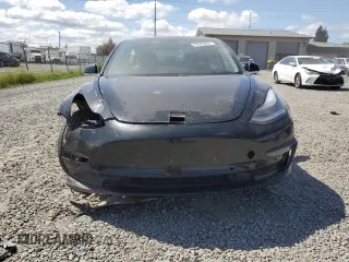 2020 Tesla Model 3 Long Range z VIN 5YJ3E1EB0LF774821, wystawiony jako Copart lot #53942934 z przebiegiem 78 809 mil mil oraz Szkoda całkowita • Salvage title. Historia ofert i sprzedaży dostępna na DreamBid. Obrazek 5.