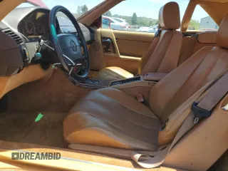 1991 Mercedes-Benz 300 z VIN WDBFA61E9MF014372, wystawiony jako Copart lot #58212605 z przebiegiem 222 677 mil mil oraz Szkoda całkowita • Salvage title. Historia ofert i sprzedaży dostępna na DreamBid. Obrazek 7.