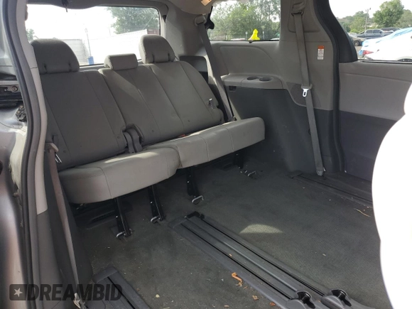 2017 Toyota Sienna XLE Auto Access Seat with VIN 5TDYZ3DCXHS794013, listed as a Copart auction lot 60815065 with 178,562 mi miles and Salvage title. Bid and sale history available at DreamBid. Image 11.