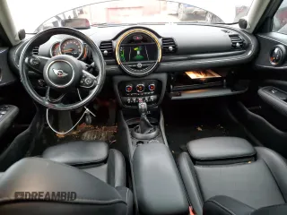 2018 MINI Clubman Cooper with VIN WMWLU1C54J2C42360, listed as a Copart auction lot 81102424 with 117,897 mi miles and Clean Title. Bid and sale history available at carsss.com. Image 8.